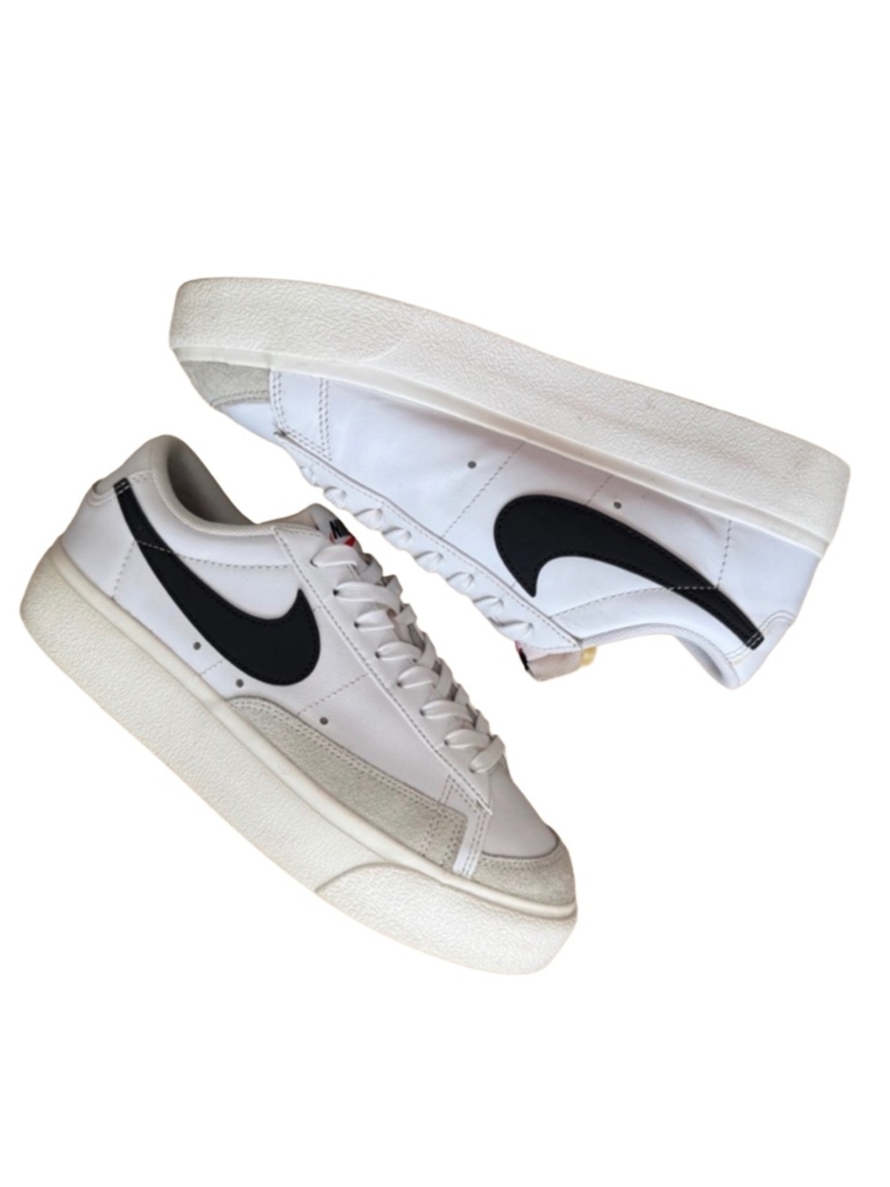 Preloved Nike Women’s Blazer Low Platform - Picture 2 of 13